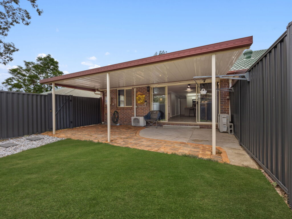 4/5 Spalding Crescent, Goodna, QLD 4300