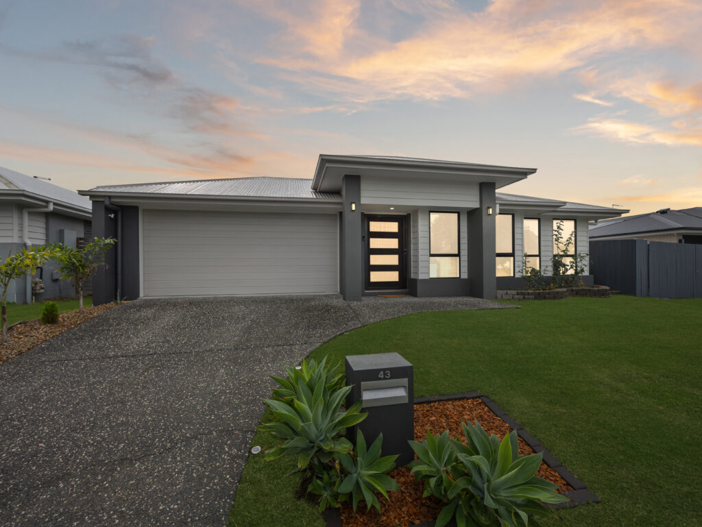43 Parkland Drive, Walloon, QLD 4306