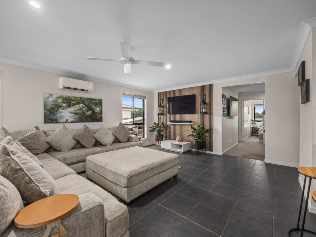 43 Parkland Drive, Walloon, QLD 4306