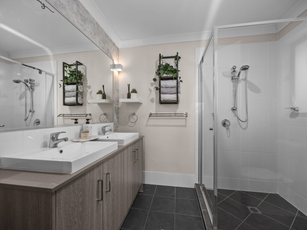 43 Parkland Drive, Walloon, QLD 4306