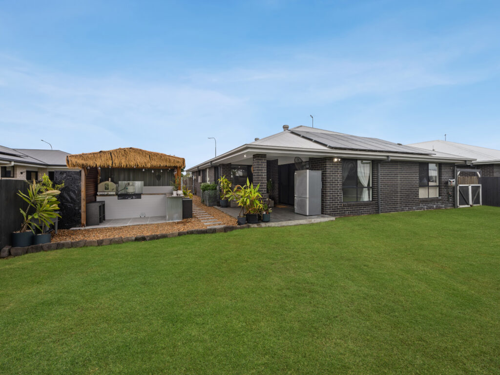 43 Parkland Drive, Walloon, QLD 4306