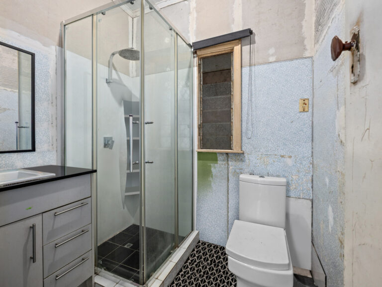 House-R2-4939470