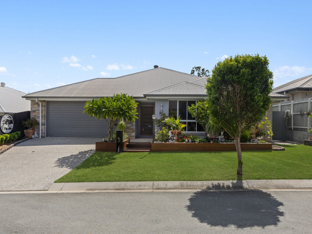 9 Tamborine Street, South Ripley, QLD 4306