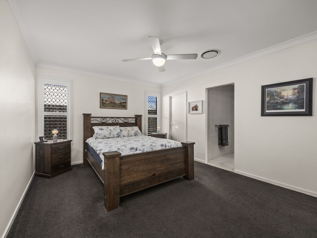 9 Tamborine Street, South Ripley, QLD 4306