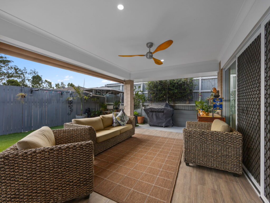 9 Tamborine Street, South Ripley, QLD 4306
