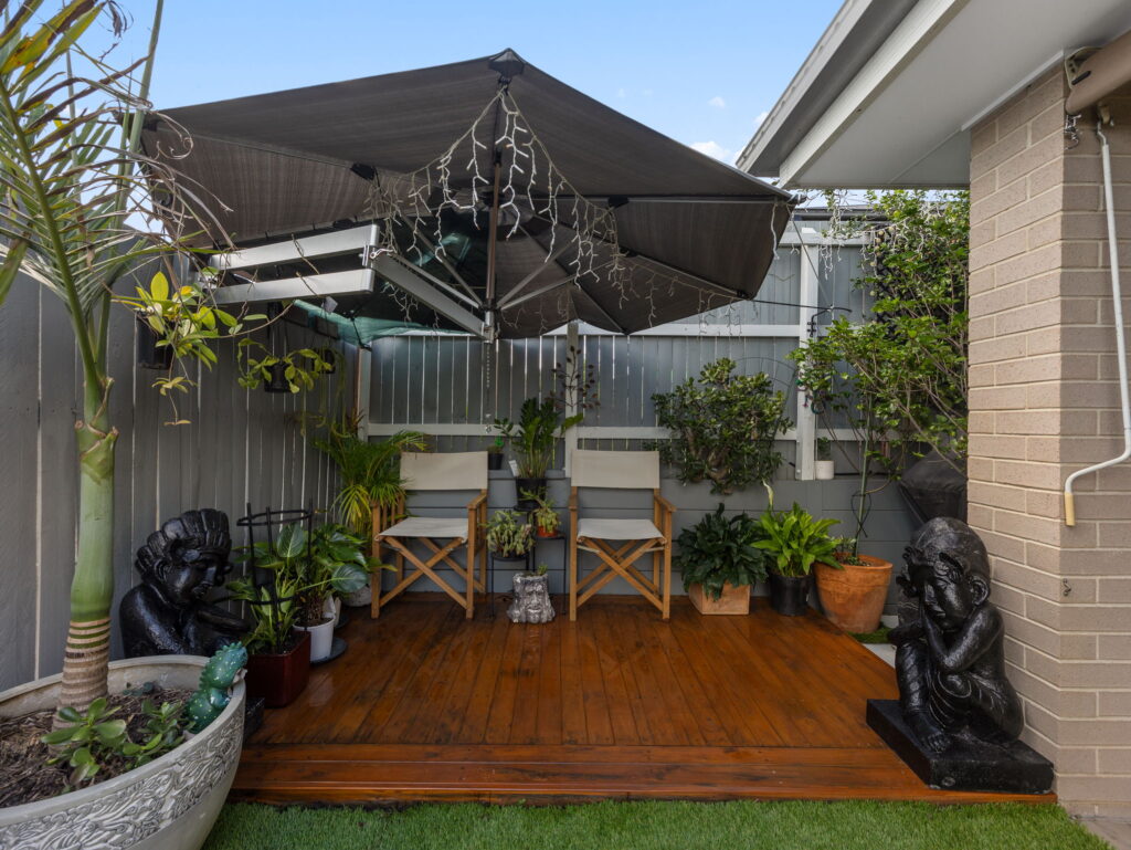 9 Tamborine Street, South Ripley, QLD 4306