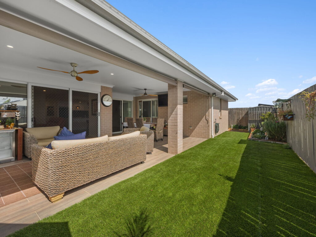 9 Tamborine Street, South Ripley, QLD 4306