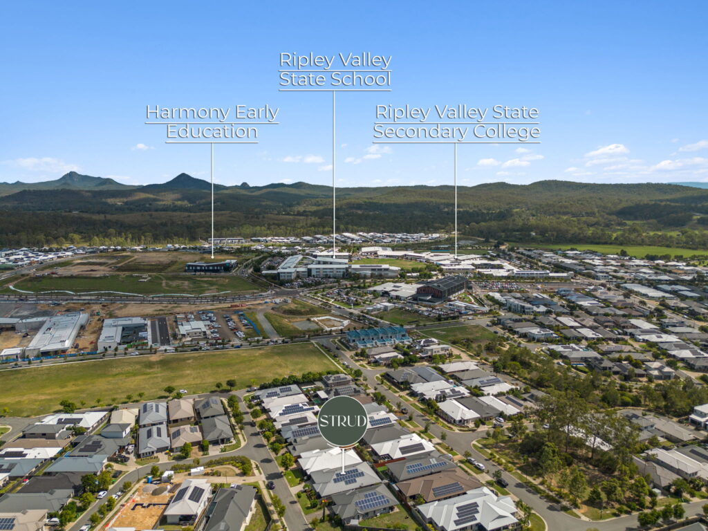 9 Tamborine Street, South Ripley, QLD 4306
