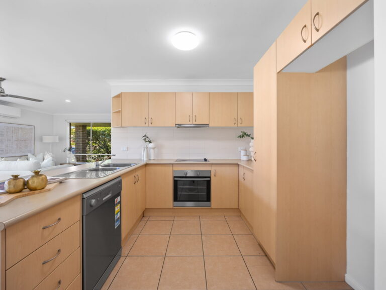 House-R2-4946725