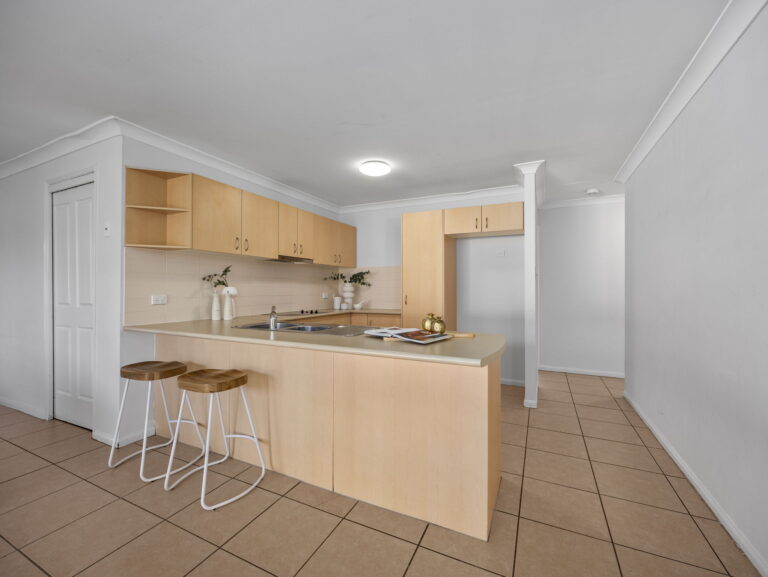 House-R2-4946725