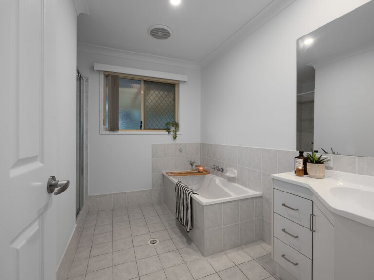 House-R2-4947160