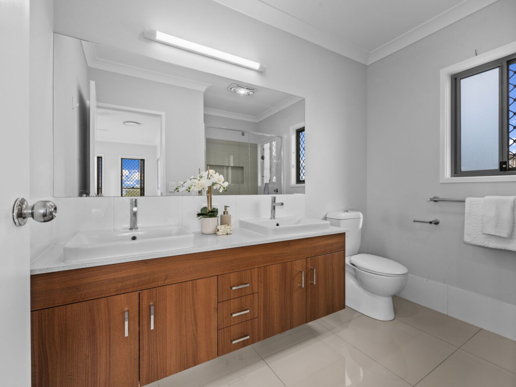 House-Bellbird Park-QLD-R2-4947901