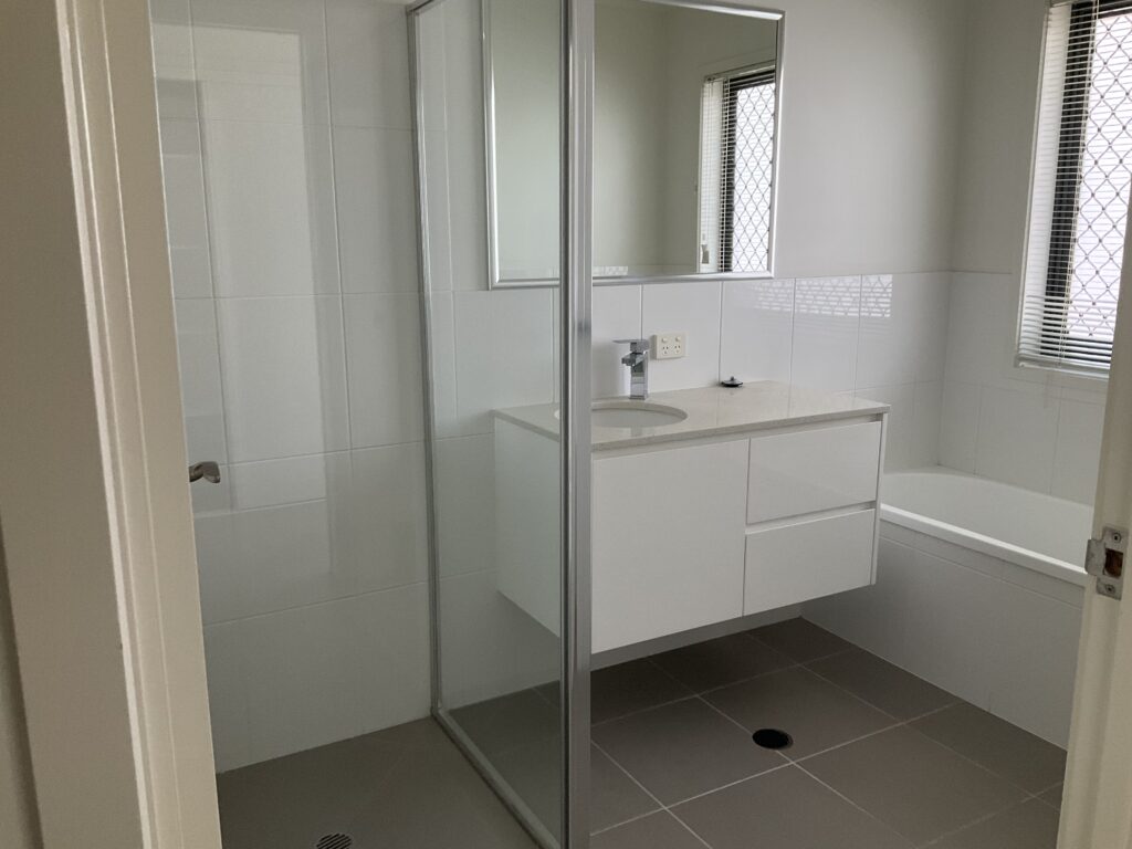 Yamanto QLD 4305