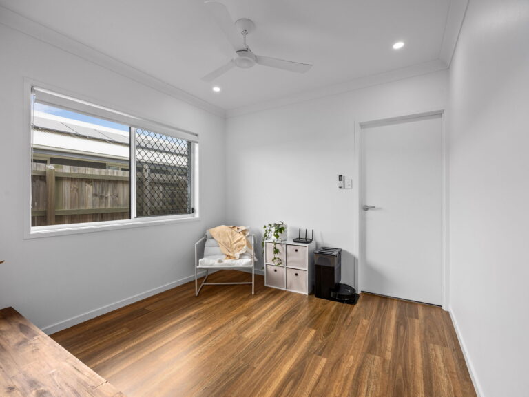 8 Forbes Court, Collingwood Park QLD 4301