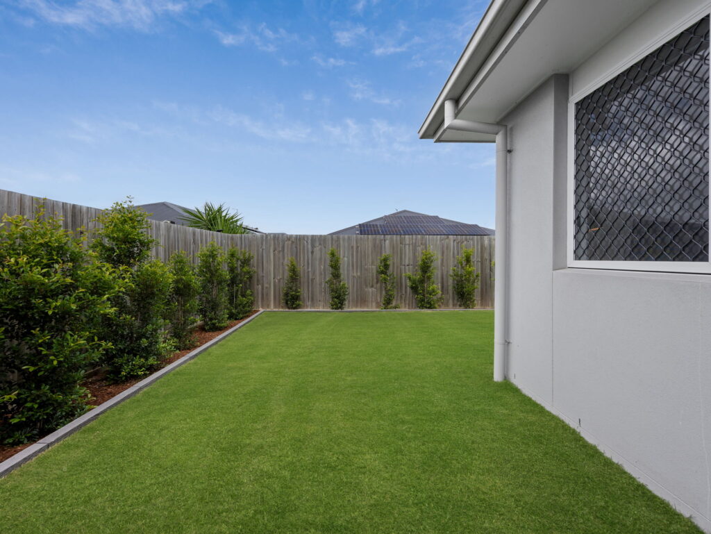 8 Forbes Court, Collingwood Park QLD 4301