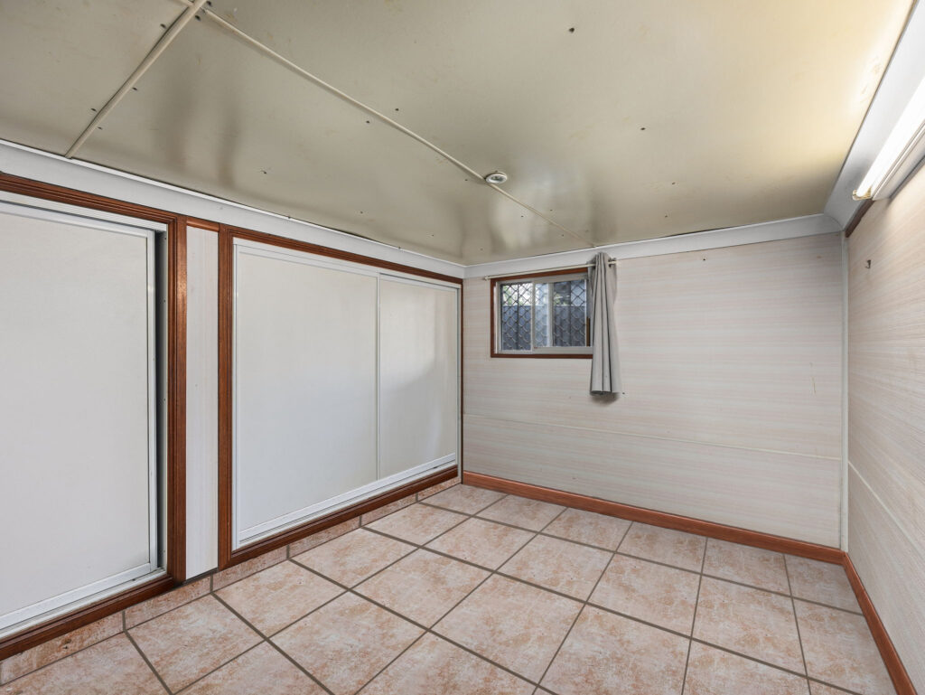House-R2-4978153