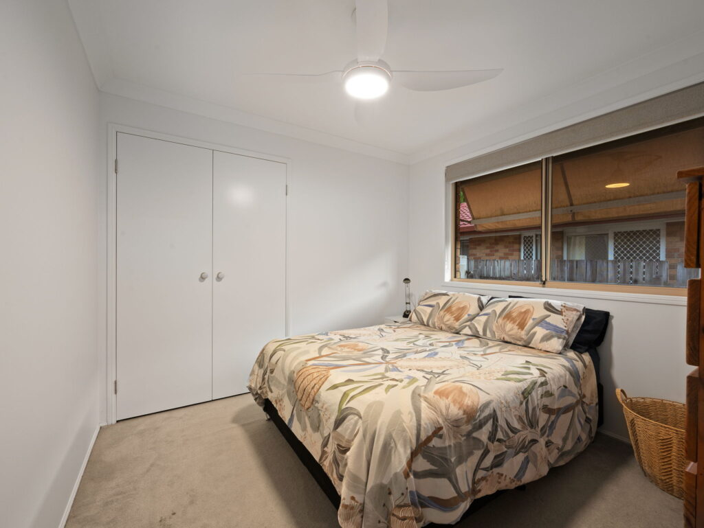 House-Elanora-QLD-R2-4986233