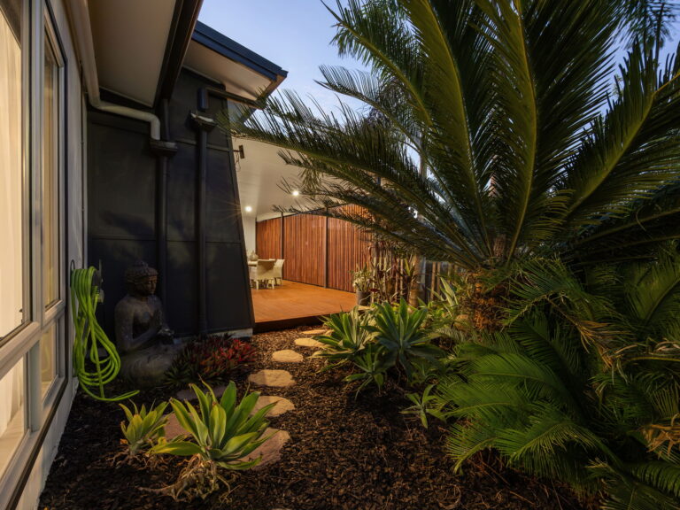 2 Sirmione Court, Raceview, QLD 4305