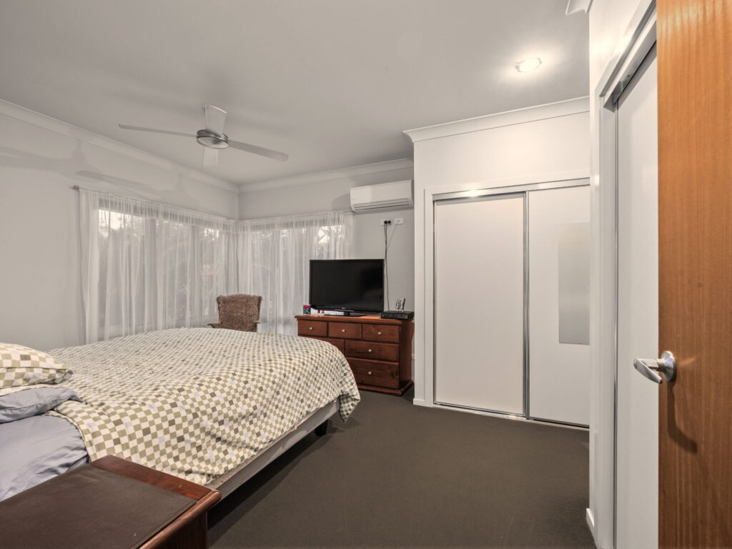 2 Sirmione Court, Raceview, QLD 4305