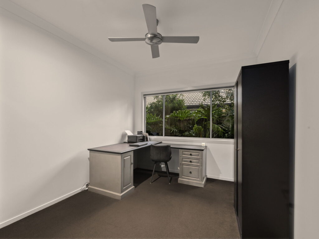 2 Sirmione Court, Raceview, QLD 4305