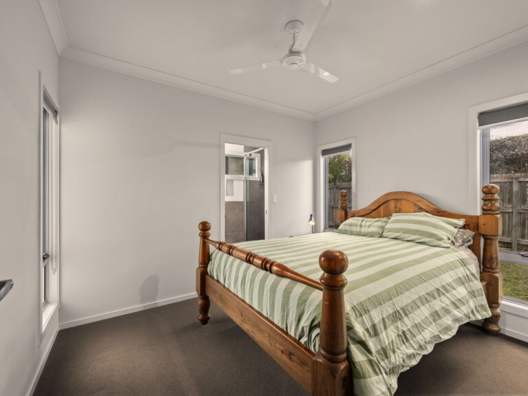 2 Sirmione Court, Raceview, QLD 4305