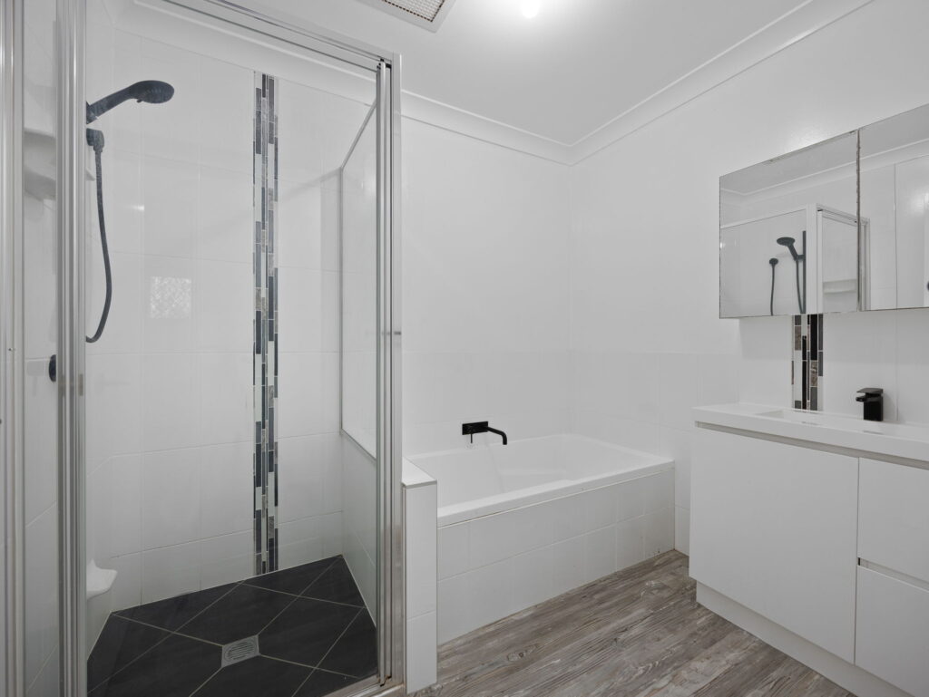 House-R2-4989179