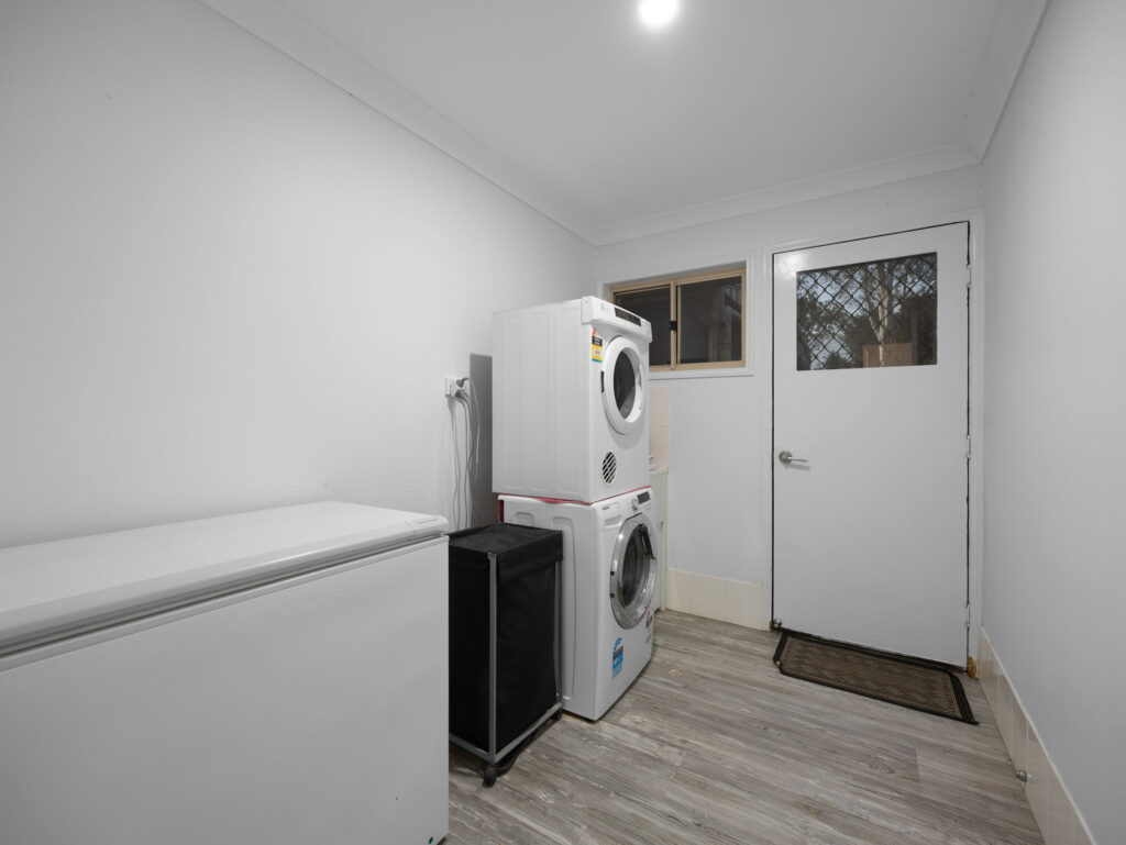 House-R2-4989179