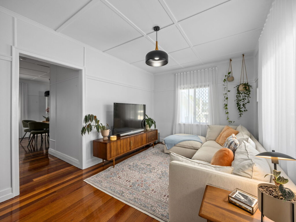 7 Mcmahon Street, Bundamba, QLD 4304