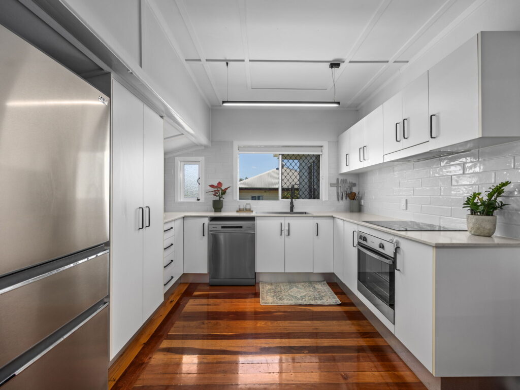 7 Mcmahon Street, Bundamba, QLD 4304