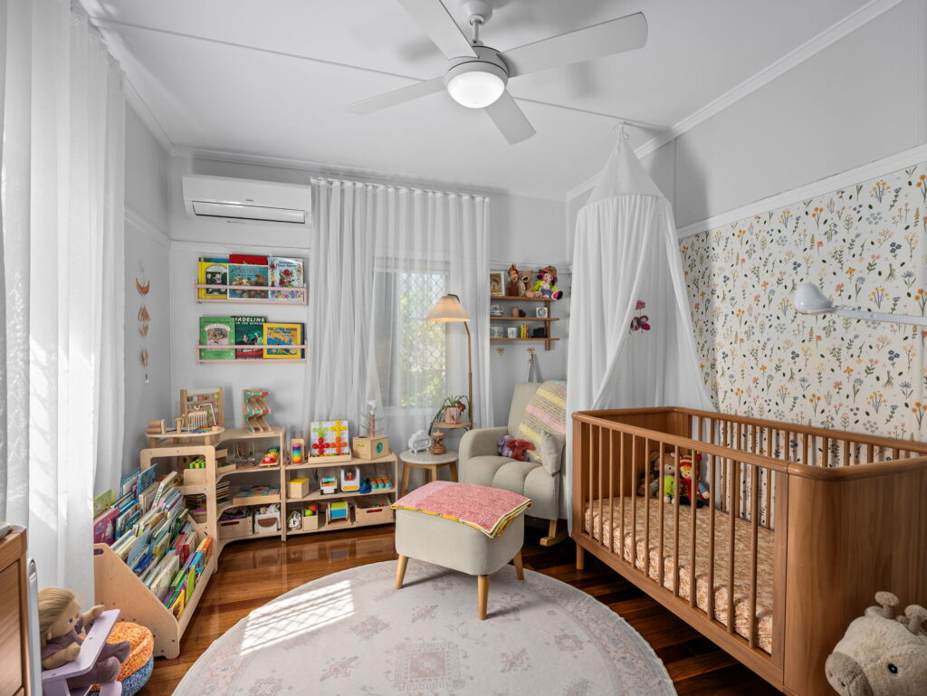 7 Mcmahon Street, Bundamba, QLD 4304