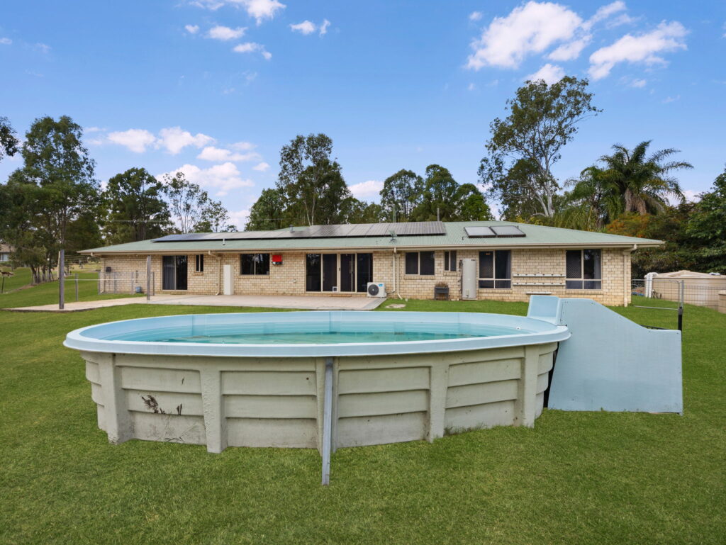House-R2-4990186