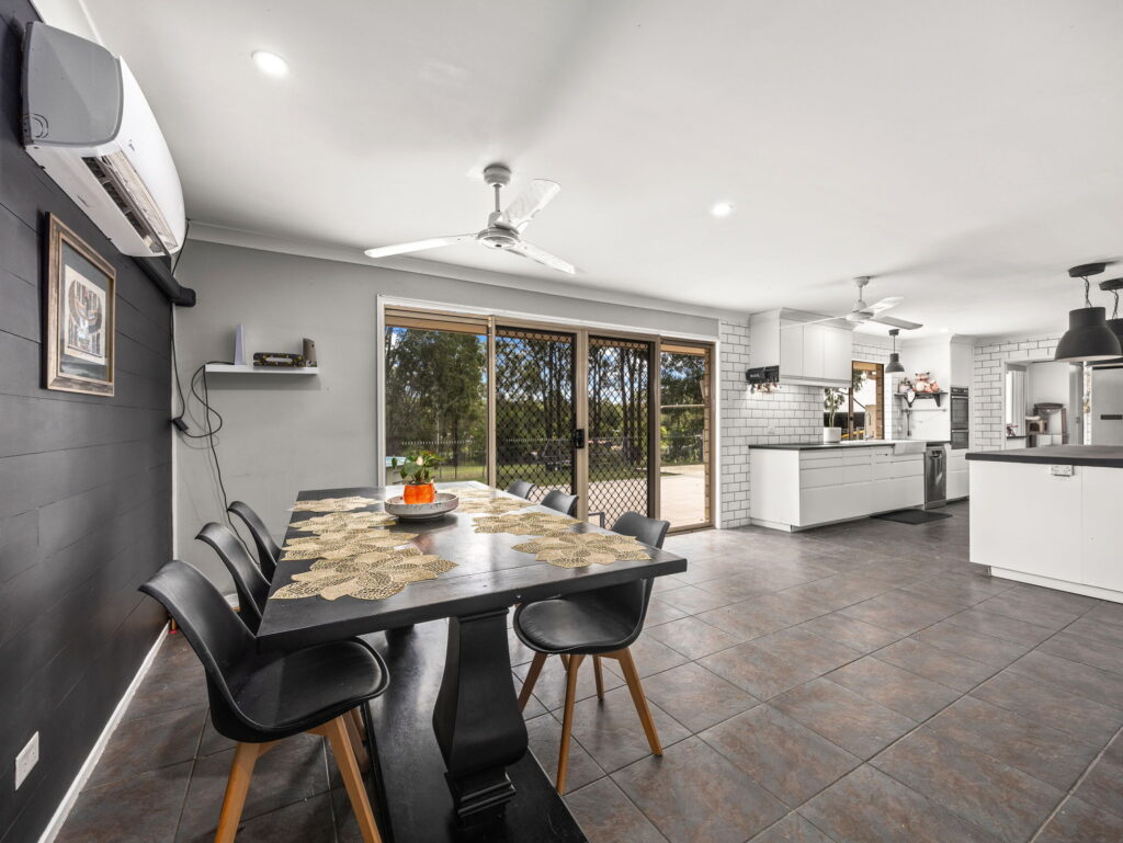 House-R2-4990186