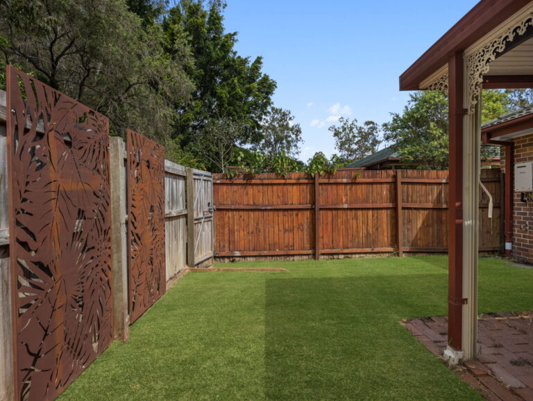 Unit-Goodna-QLD-R2-4990666