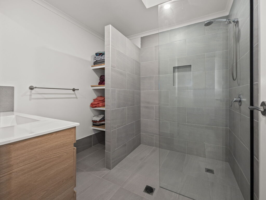 1/3 Rosegum Place, Redbank Plains, QLD 4301