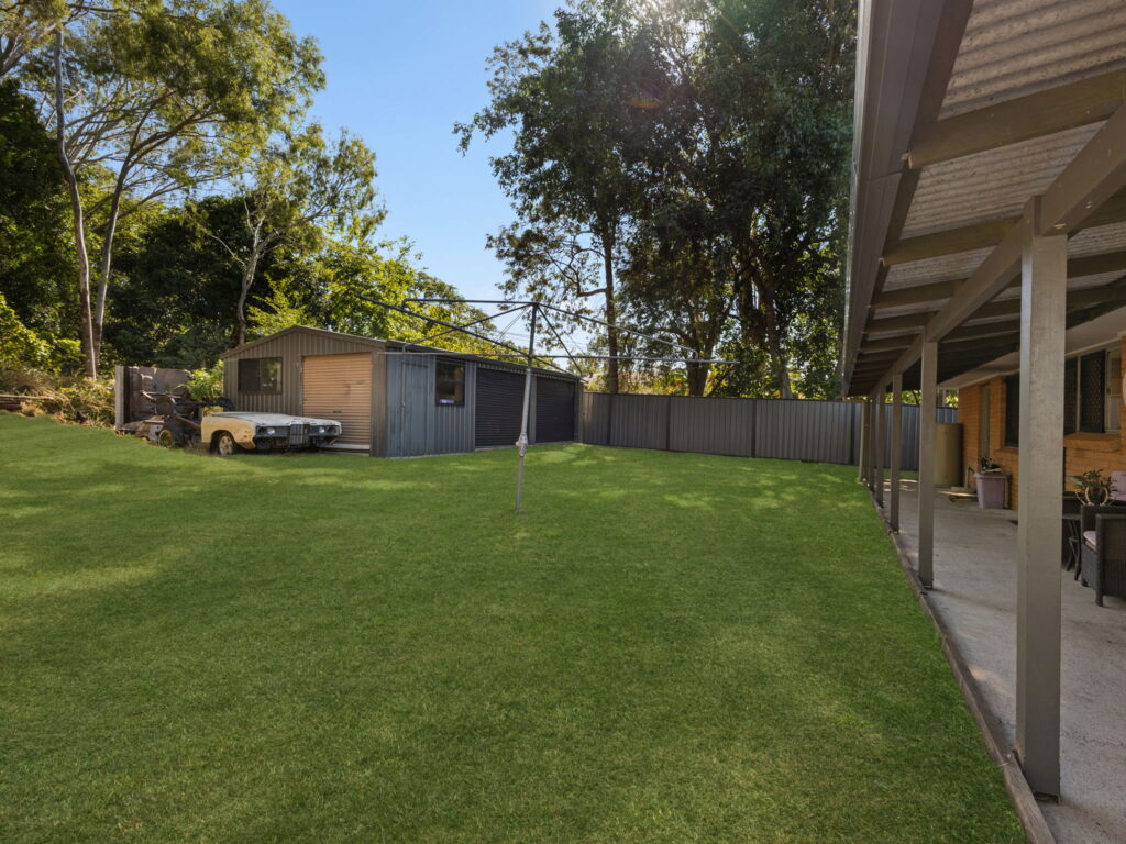 House-R2-4990808