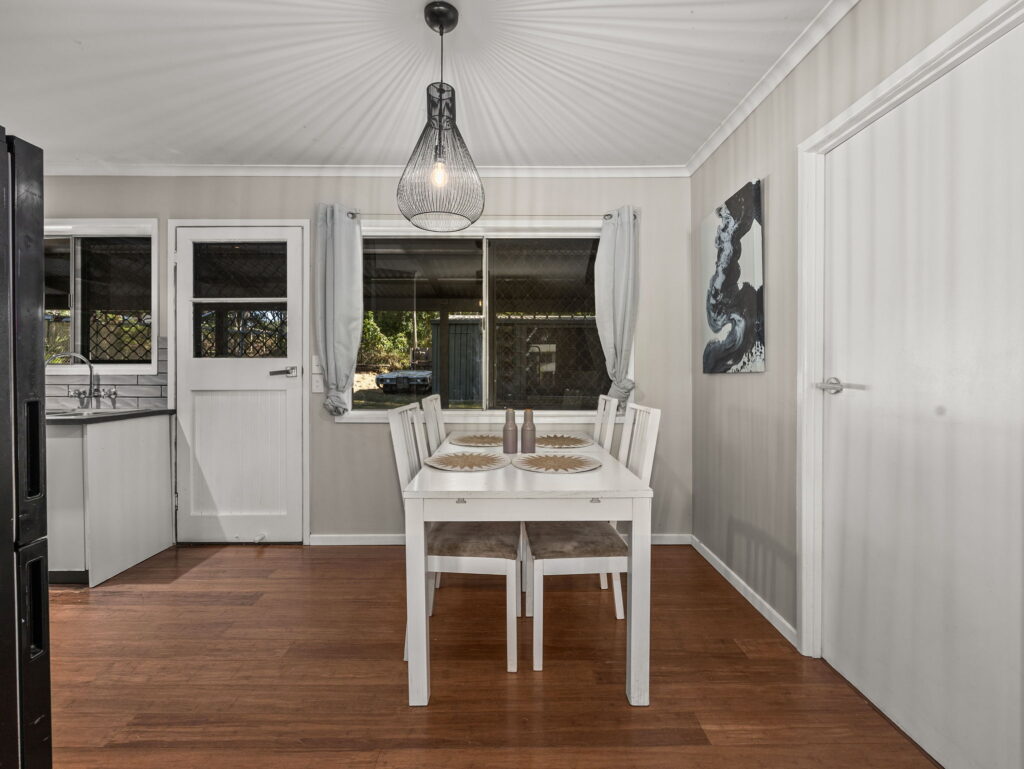 House-R2-4990808
