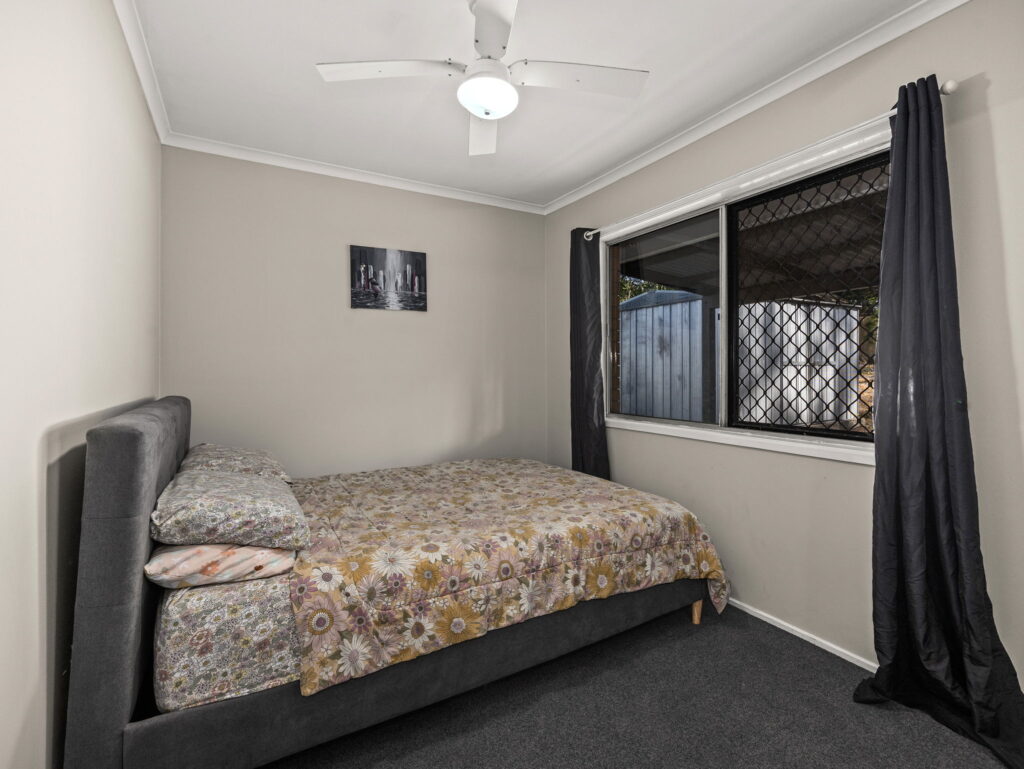 House-R2-4990808