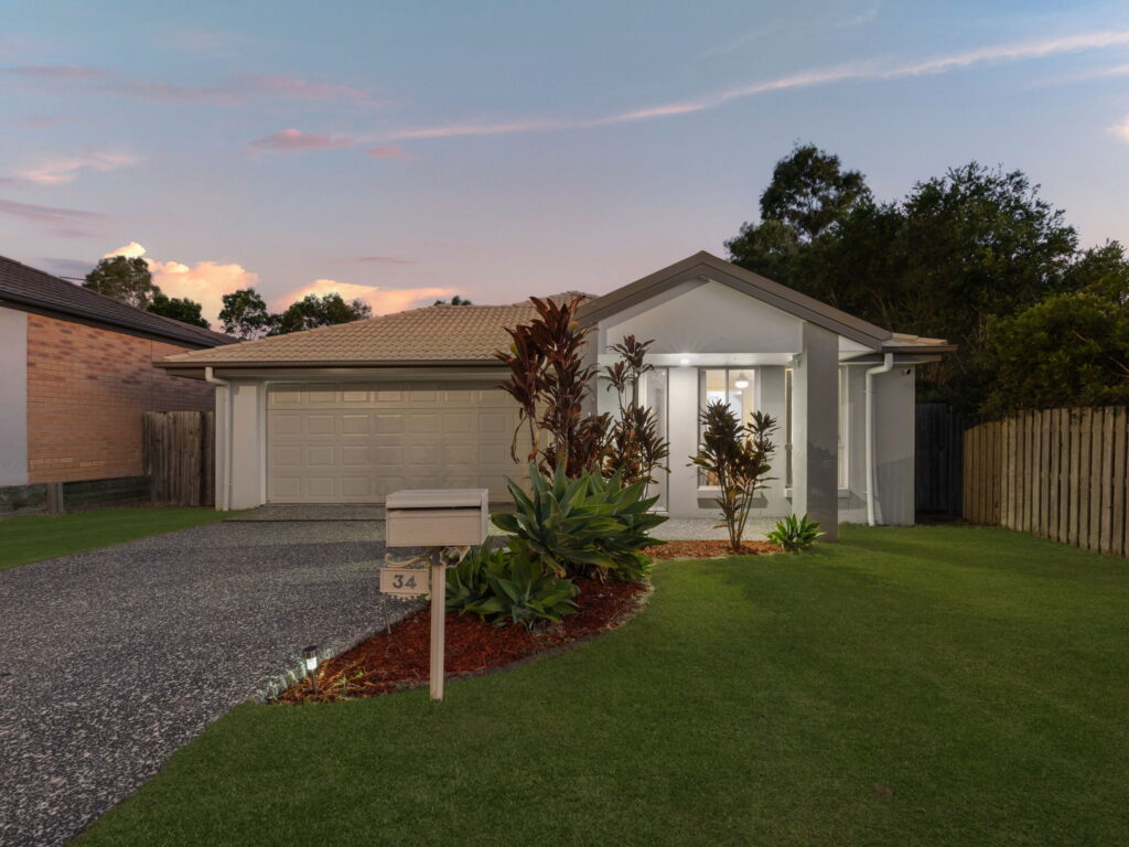 34 Hallvard Crescent, Augustine Heights, QLD 4300