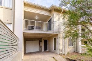 House-Springfield Lakes-QLD-R2-4991496