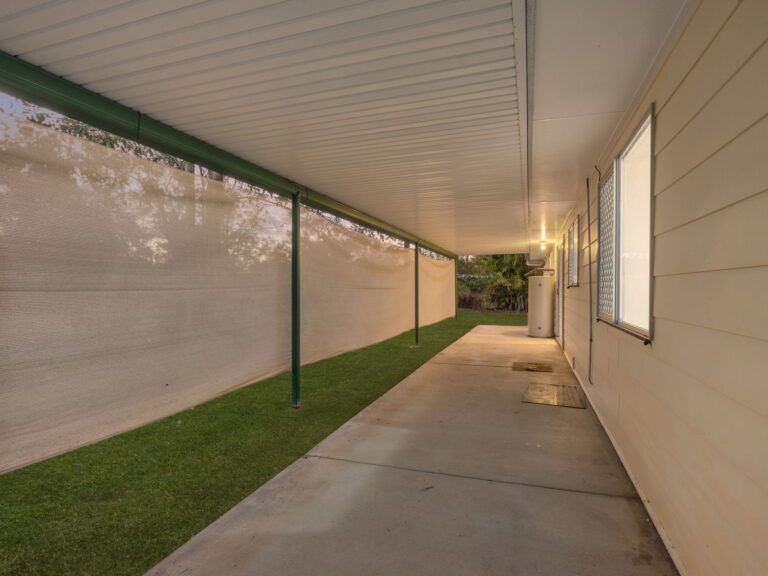 71 Walnut Drive, Brightview QLD 4311