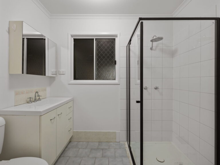 71 Walnut Drive, Brightview QLD 4311