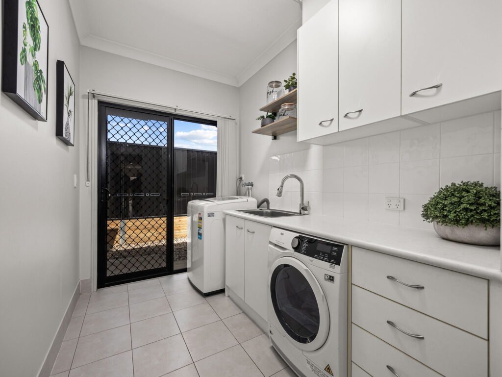 93 Rockman Drive, Raceview, QLD 4305