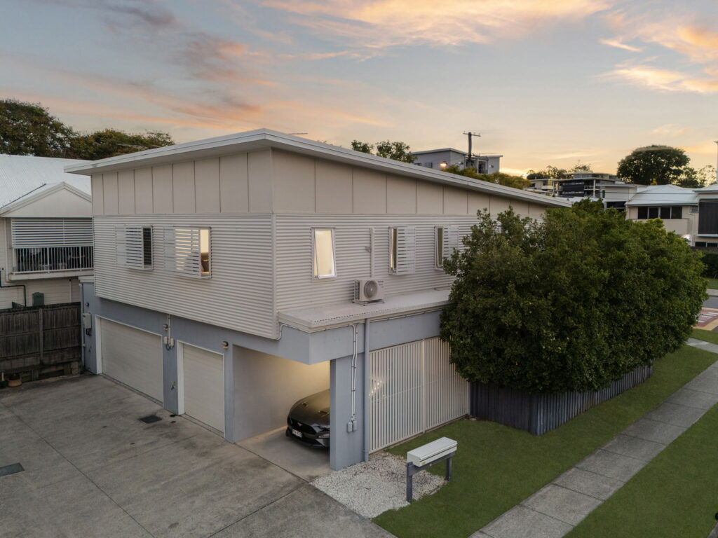 Townhouse-R2-5004972