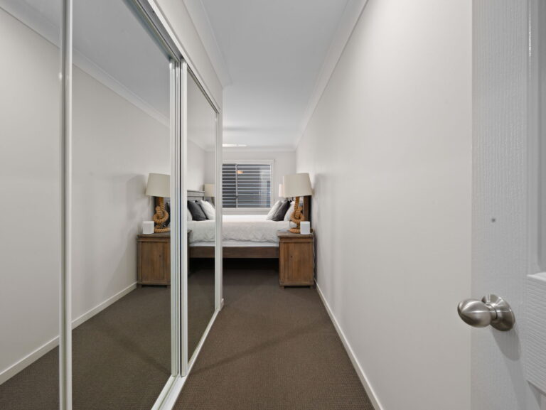 Townhouse-R2-5004972
