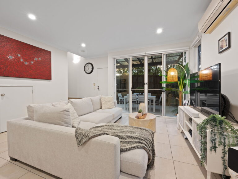 Townhouse-R2-5004972