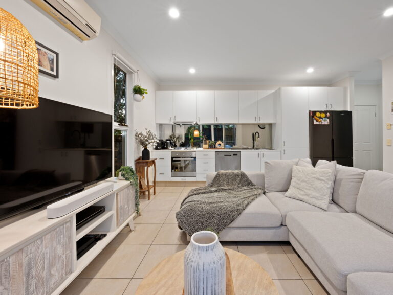 Townhouse-R2-5004972