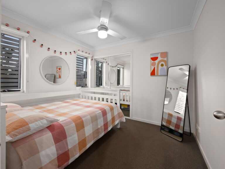 Townhouse-R2-5004972