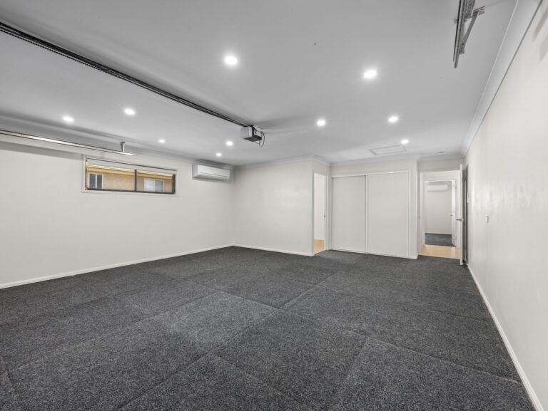 285 Eagle Street, Collingwood Park QLD 4301
