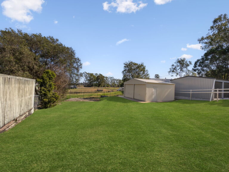 12 Dunns Avenue, Harrisville, QLD 4307