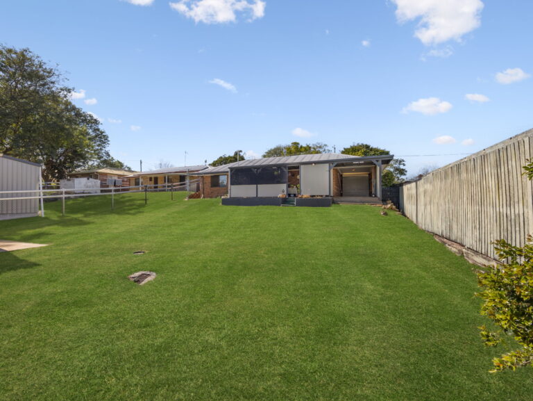 12 Dunns Avenue, Harrisville, QLD 4307